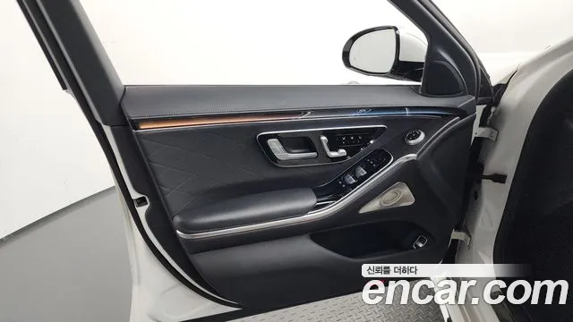 Mercedes-Benz S-Class 2022 — фото 13