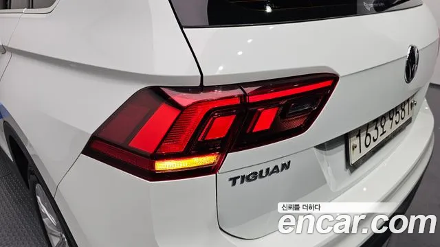 Volkswagen Tiguan 2018 — фото 9