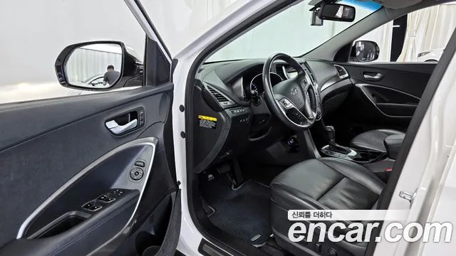 Hyundai Santafe 2016 — фото 13