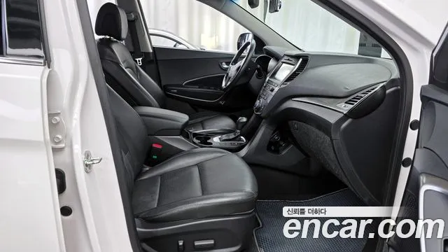 Hyundai Santafe 2016 — фото 17