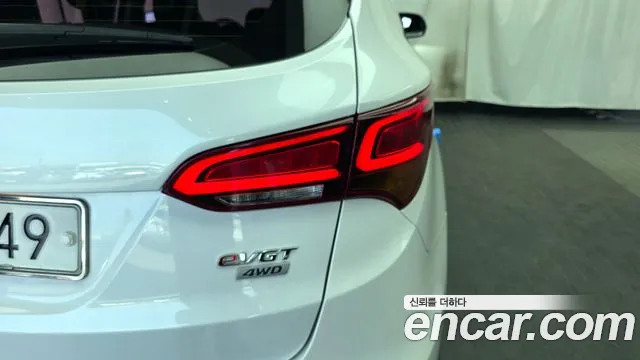 Hyundai Santafe 2016 — фото 9