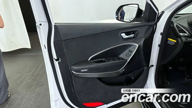 Hyundai Santafe 2016 — фото 14