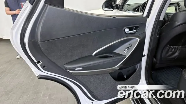 Hyundai Santafe 2016 — фото 15
