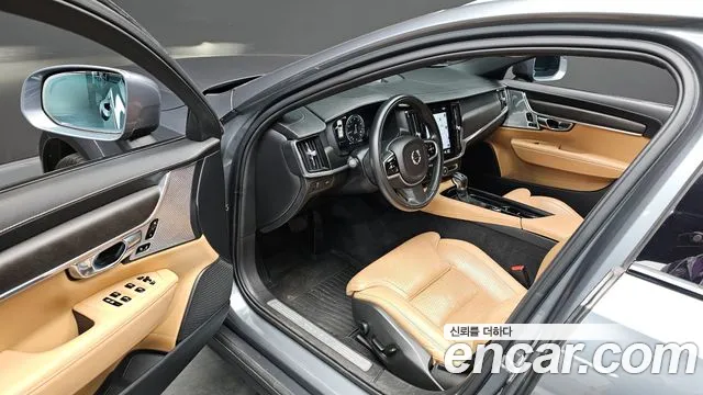 Volvo V90 2018 — фото 17