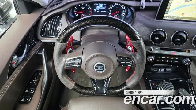 Kia Stinger 2018 — фото 20