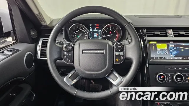 Land Rover Discovery 2020 — фото 13