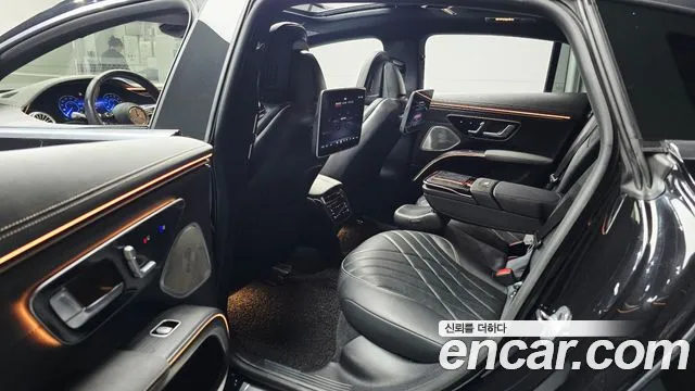 Mercedes-Benz EQS 2023 — фото 18