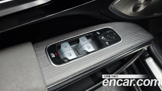 Mercedes-Benz EQS 2023 — фото 20
