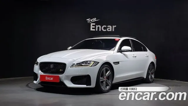 Jaguar XF 2017 — фото 1