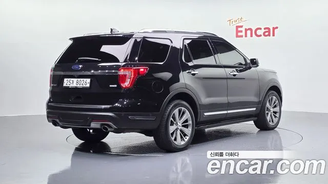 Ford Explorer 2019 — фото 2
