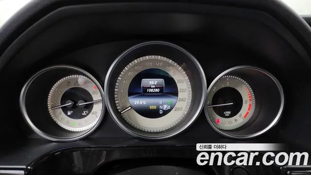 Mercedes-Benz E-Class 2014 — фото 10
