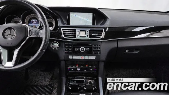 Mercedes-Benz E-Class 2014 — фото 19