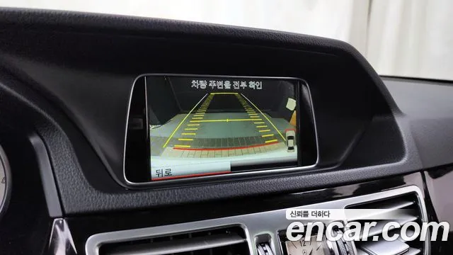 Mercedes-Benz E-Class 2014 — фото 20