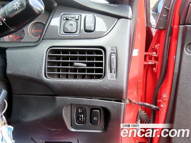 Mitsubishi Lancer Evolution 2004 — фото 16
