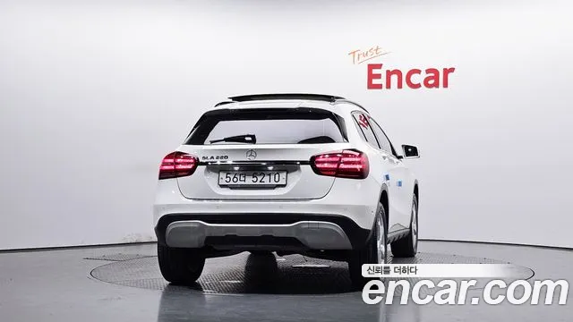 Mercedes-Benz GLA-Class 2018 — фото 4