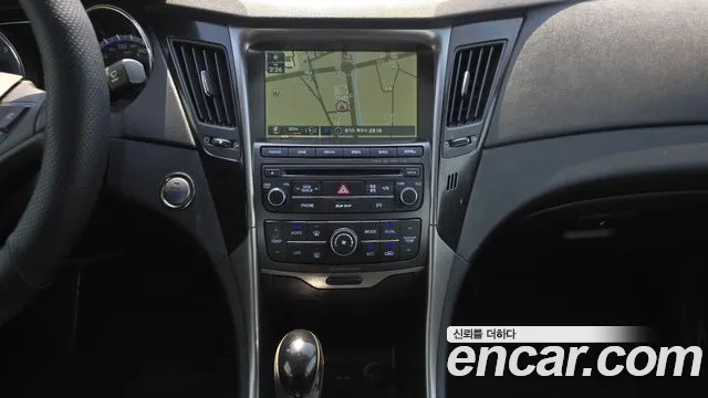 Hyundai Sonata 2013 — фото 14