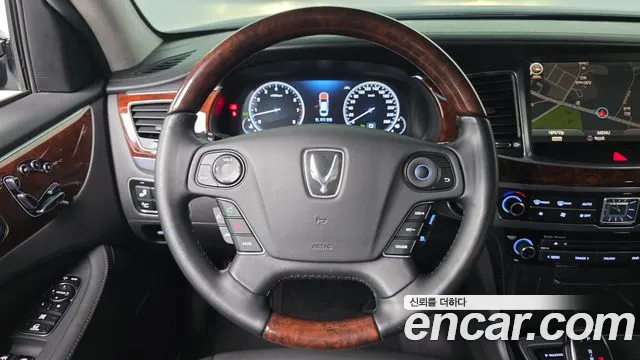 Hyundai Equus 2014 — фото 12