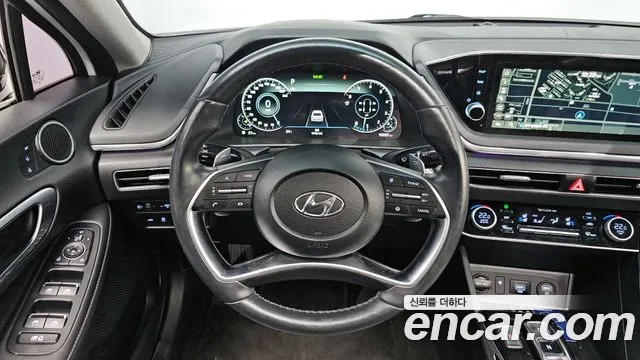 Hyundai Sonata 2020 — фото 17