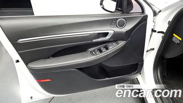 Hyundai Sonata 2020 — фото 13