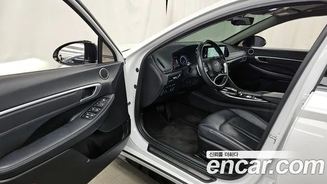 Hyundai Sonata 2022 — фото 13