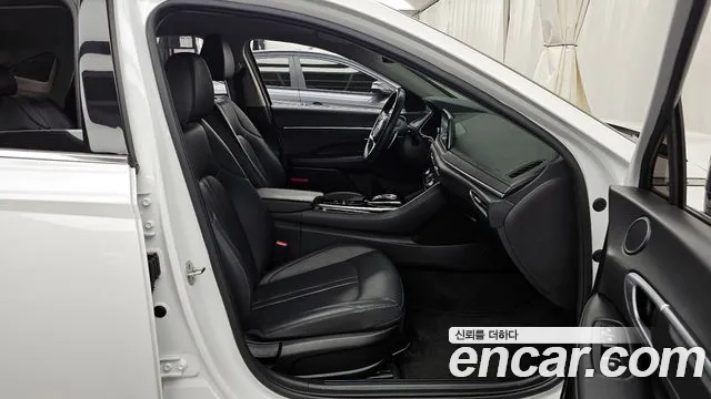 Hyundai Sonata 2022 — фото 17