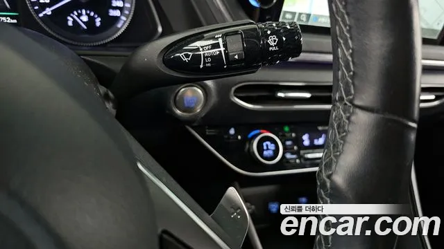 Hyundai Sonata 2022 — фото 20