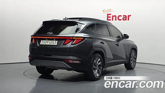 Hyundai Tucson 2023 — фото 2