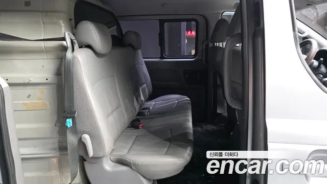 Hyundai Starex 2018 — фото 12