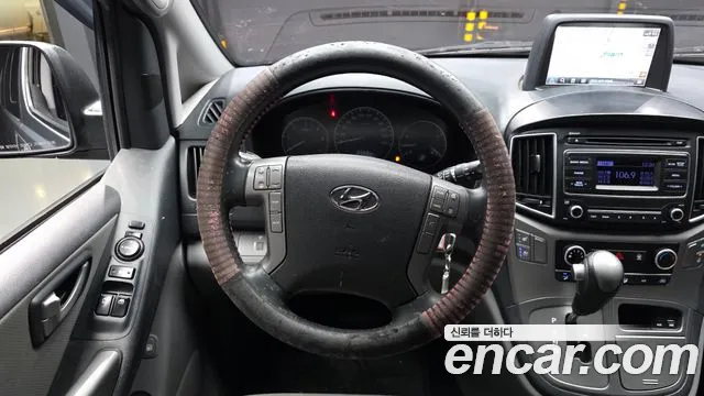 Hyundai Starex 2018 — фото 13