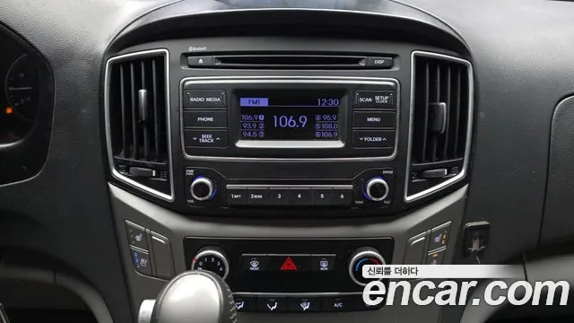 Hyundai Starex 2018 — фото 16