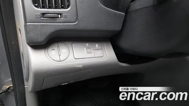 Hyundai Starex 2018 — фото 19