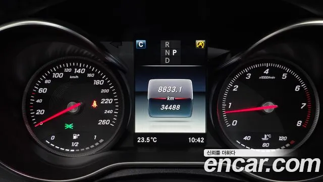 Mercedes-Benz C-Class 2018 — фото 11