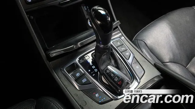 Hyundai Grandeur 2015 — фото 9