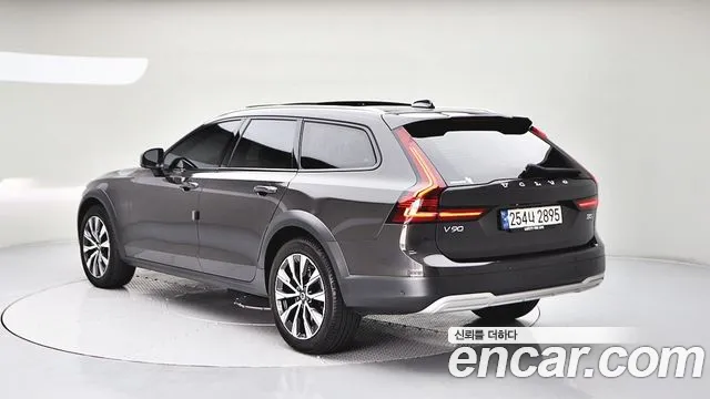Volvo V90 2024 — фото 2