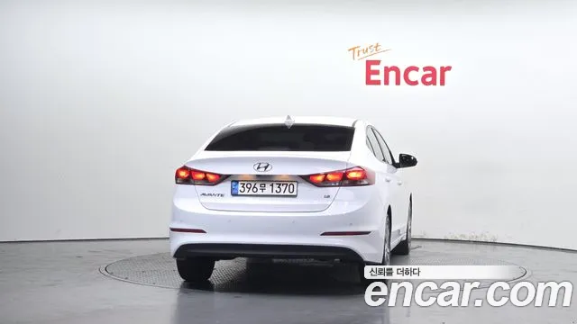 Hyundai AVANTE 2018 — фото 4