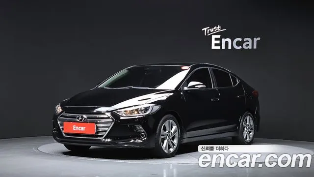 Hyundai AVANTE 2018 — фото 1