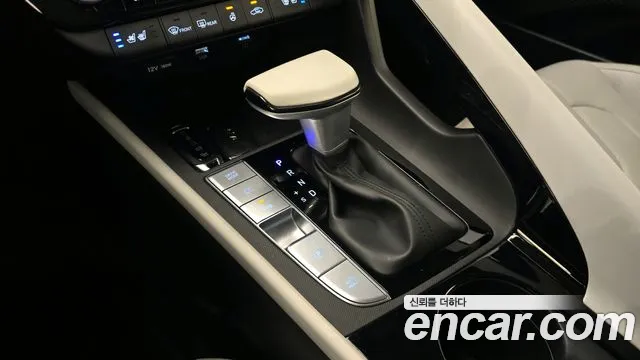 Hyundai AVANTE 2023 — фото 9