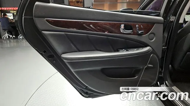 Hyundai Equus 2013 — фото 15