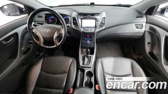 Hyundai AVANTE 2015 — фото 7