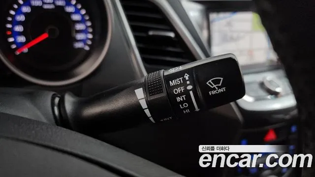 Hyundai AVANTE 2015 — фото 20