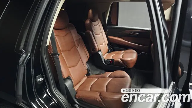 Cadillac Escalade 2019 — фото 16