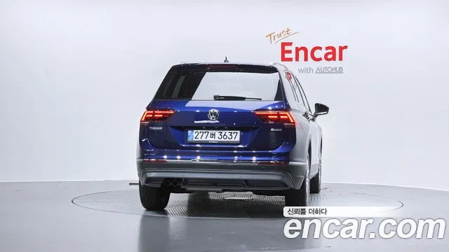 Volkswagen Tiguan 2020 — фото 4