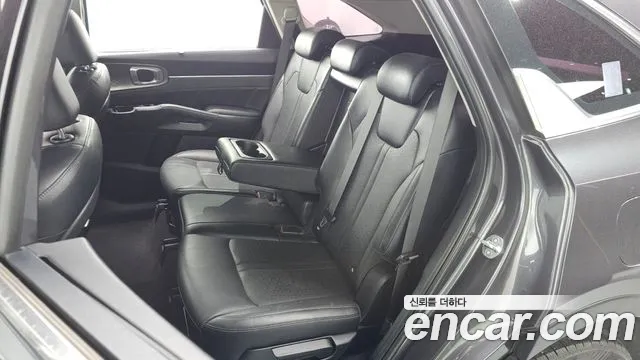 Kia Sorento 2021 — фото 11