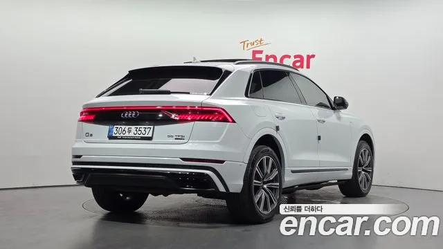 Audi Q8 2021 — фото 2