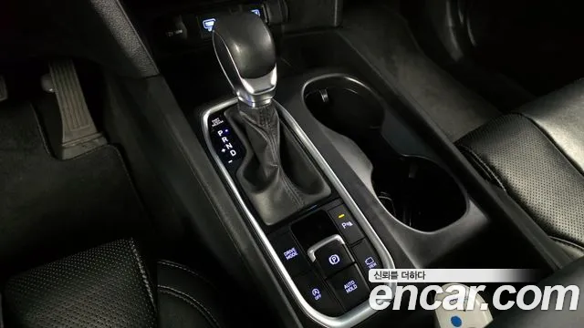 Hyundai Santafe 2019 — фото 12