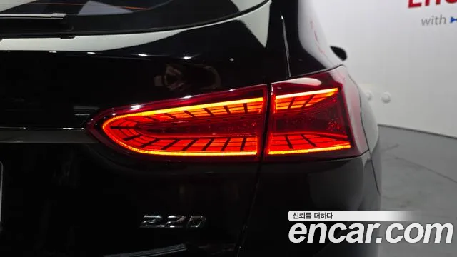 Hyundai Santafe 2019 — фото 9