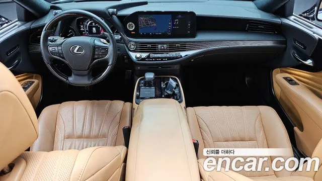 Lexus LS 2022 — фото 10