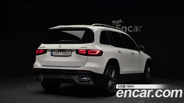 Mercedes-Benz GLB-Class 2021 — фото 2
