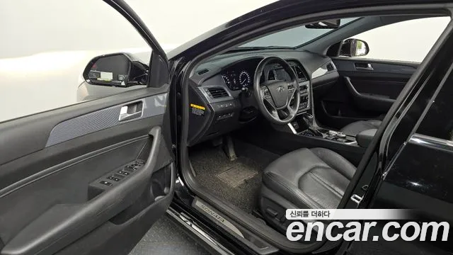 Hyundai Sonata 2015 — фото 12