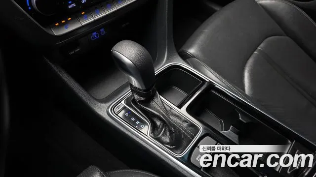 Hyundai Sonata 2018 — фото 12